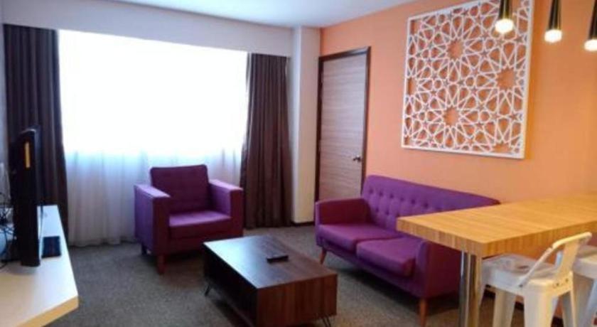 Grand Barakah Hotel 암팡 외부 사진
